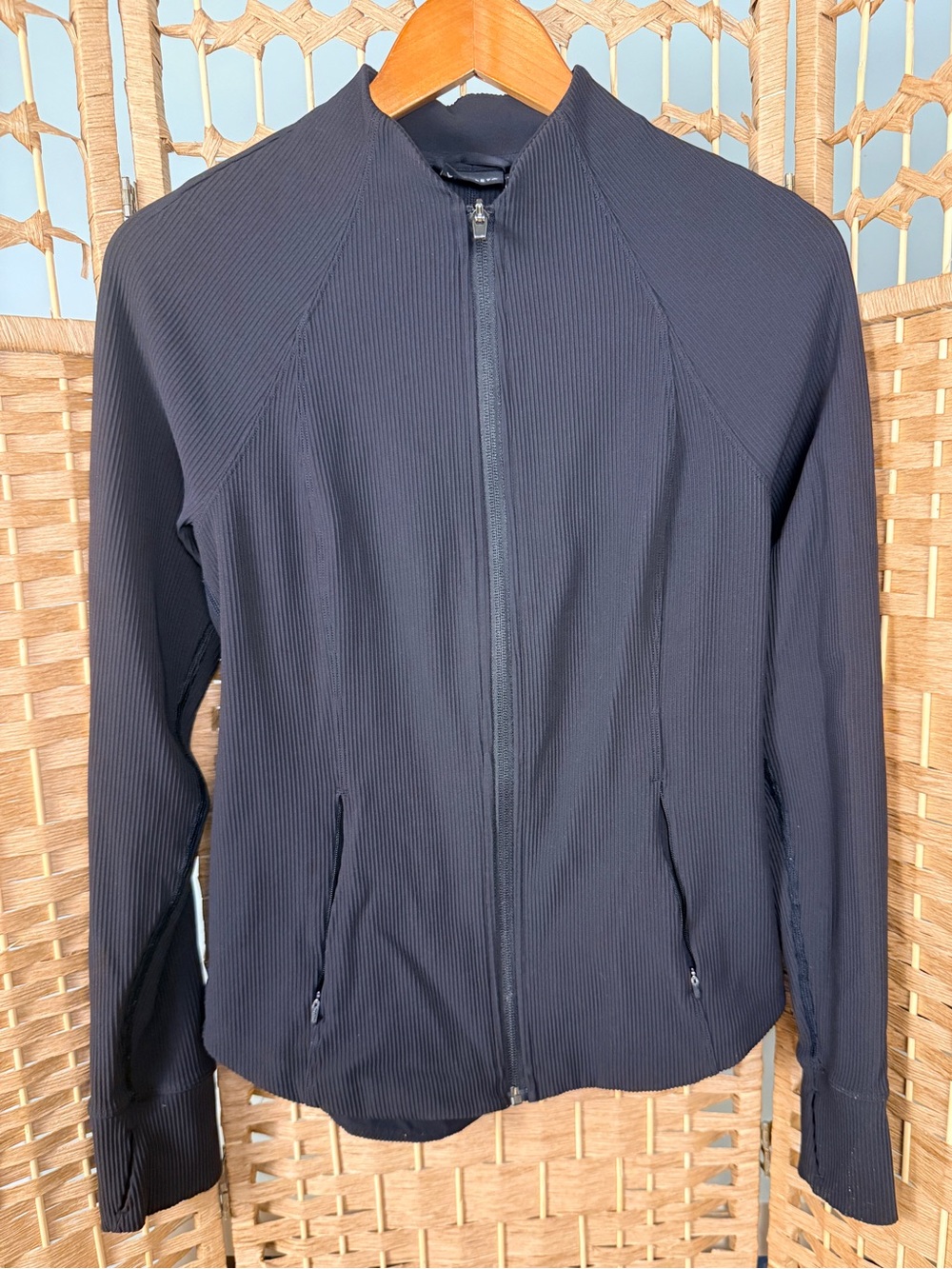#321 Athleta Salutation Ribbed Jacket Black Size Small